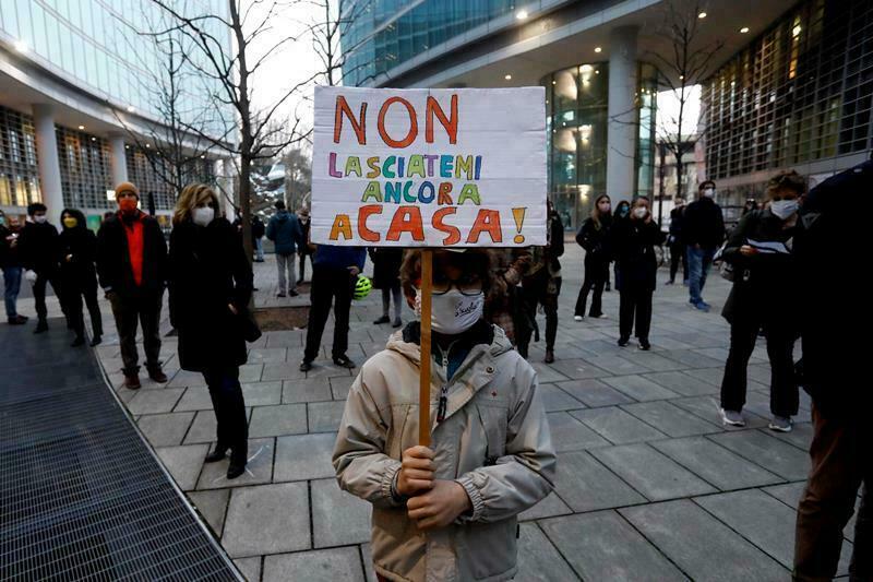 protesta-didattica-a-distanza