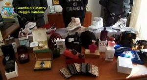 reggio calabria negozio falso via tenente panella