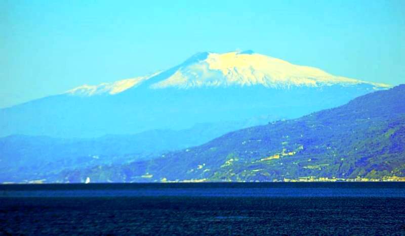 Etna innevato