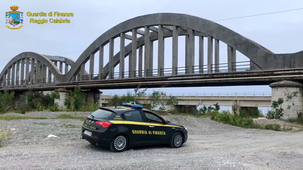 ponte pilati melito porto salvo gdf