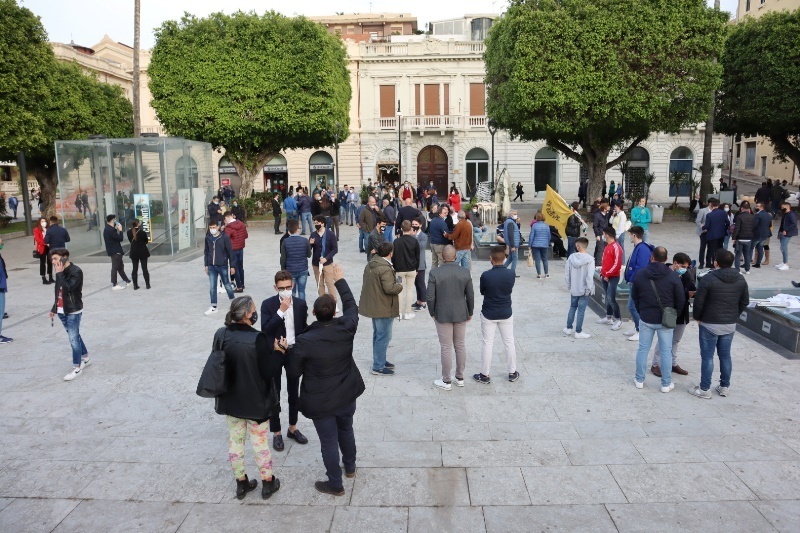 protesta coprifuoco reggio calabria
