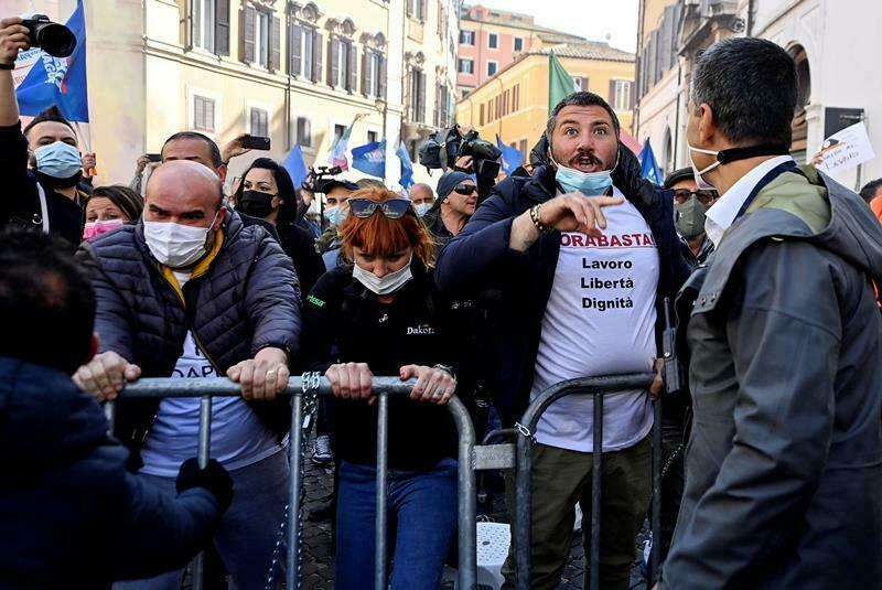 roma lavoratori governo protesta coronavirus