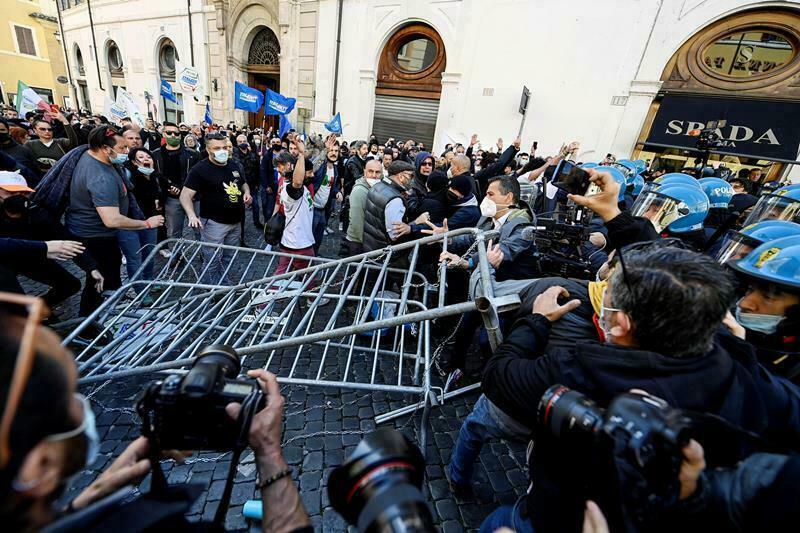 roma lavoratori governo protesta coronavirus