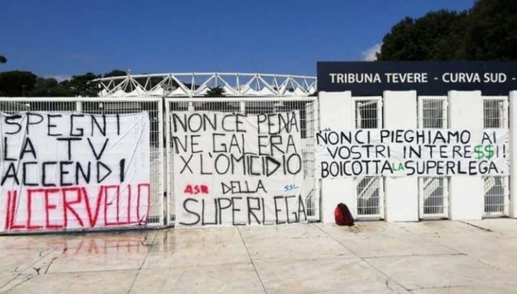 striscione lazio roma superlega