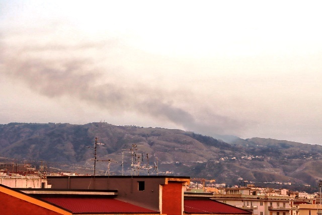incendio reggio calabria