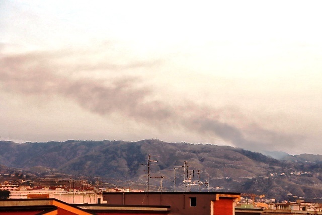 incendio reggio calabria
