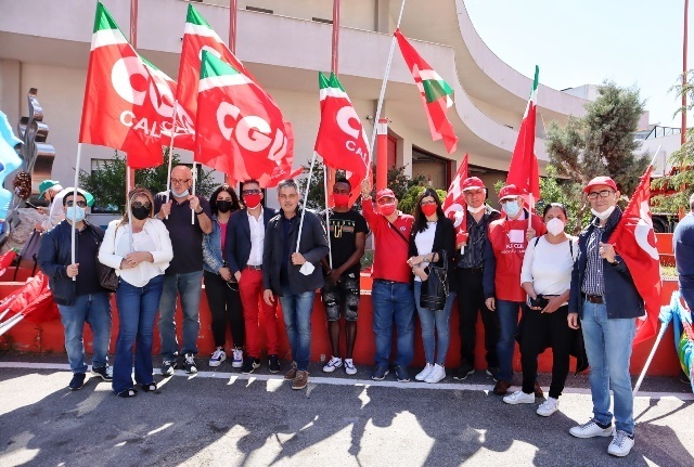 manifestazione sindacati sicurezza posti lavoro