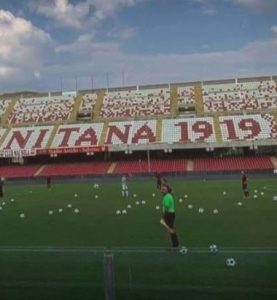salernitana palloni in campo
