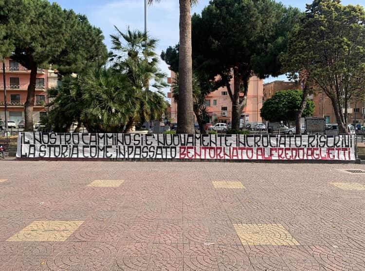 striscione reggina aglietti