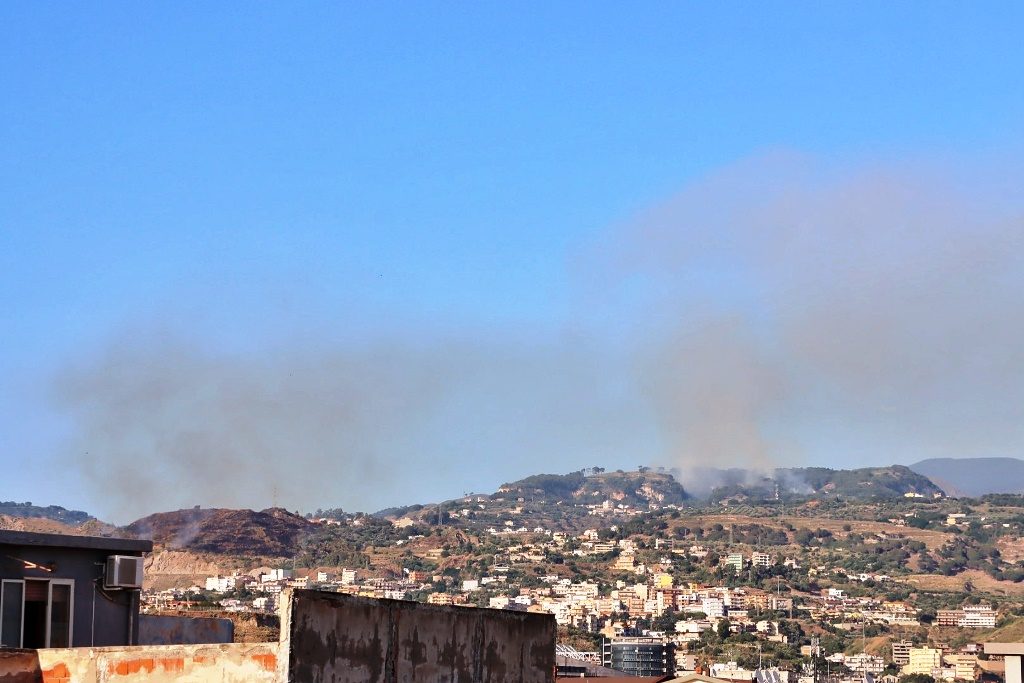 Incendio colline reggio calabria
