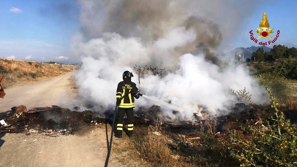 Incendio rifiuti