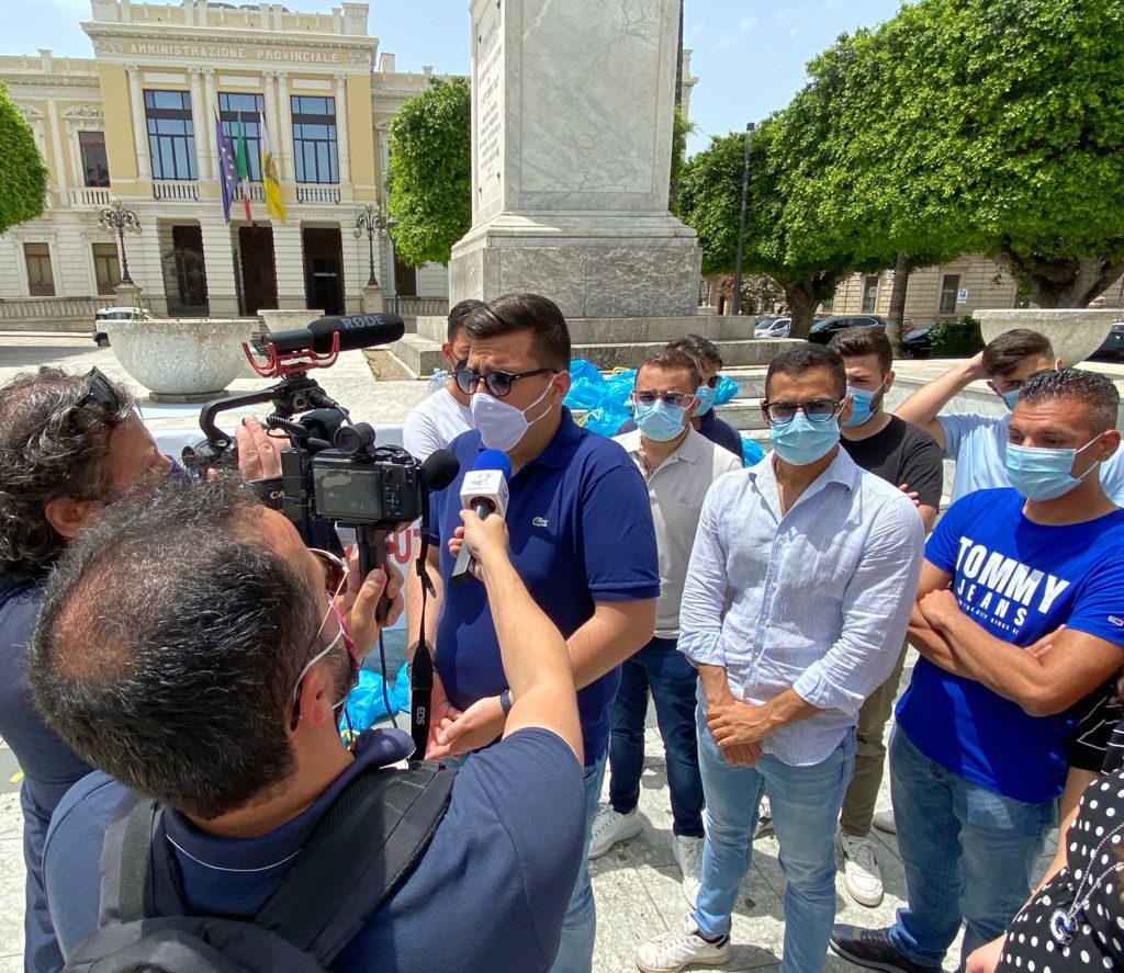 Protesta forza italia