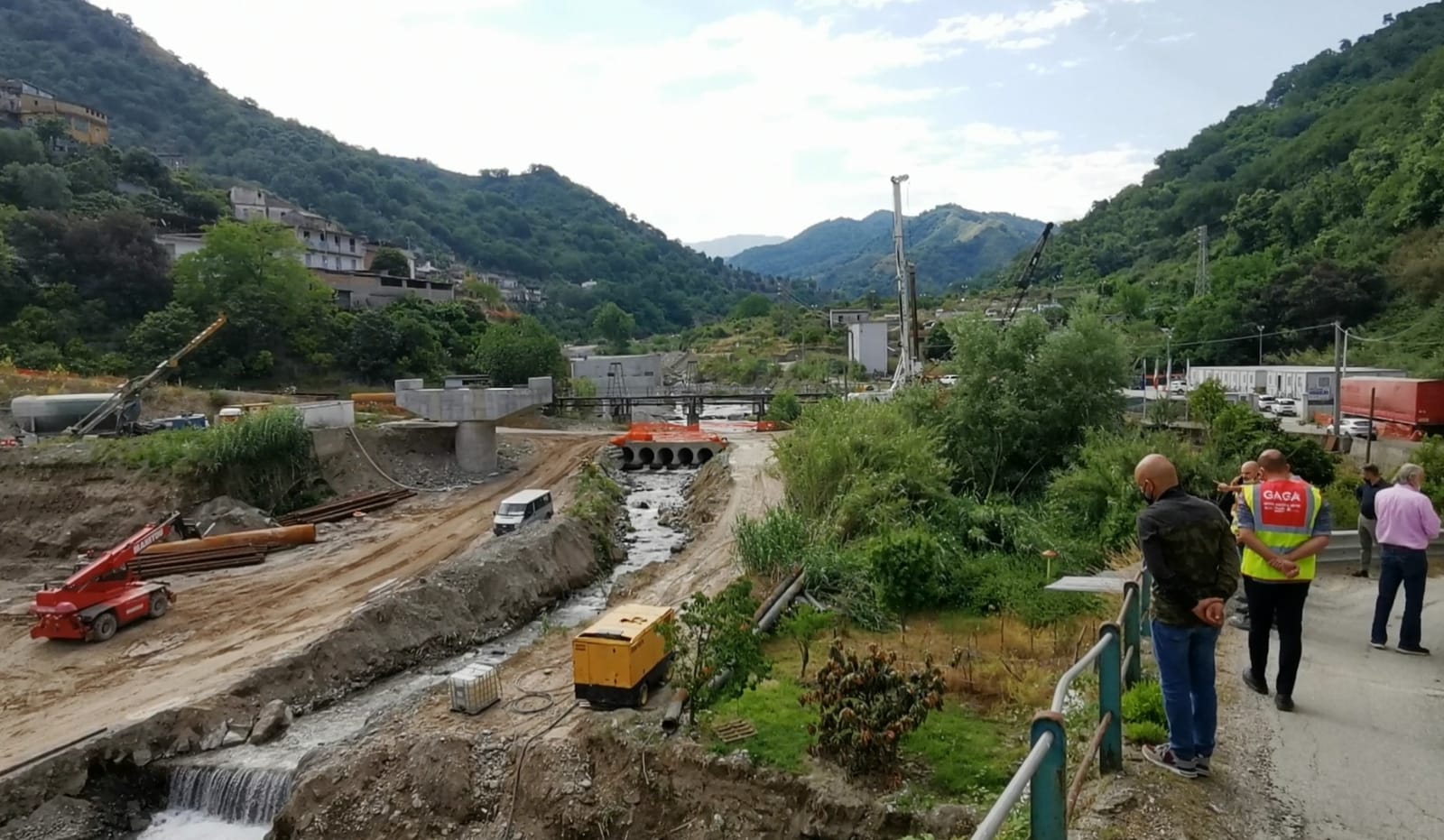 Reggio Calabria, Versace sul cantiere della Gallico - Gambarie: "Opera completa quasi al 65%, sarà consegnata entro la prossima estate" [FOTO] - Vimarsana News