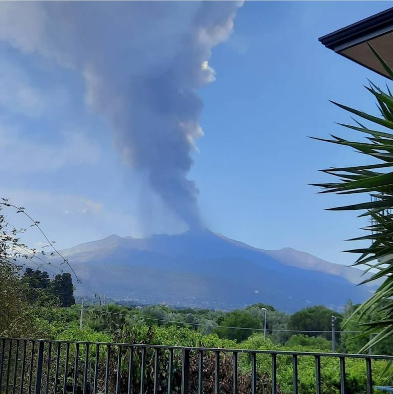 eruzione etna 16 giugno