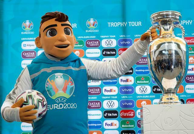 mascotte euro 2021 Skillzy