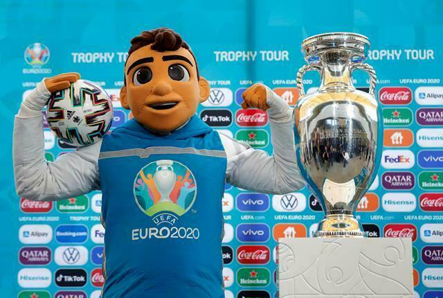 mascotte euro 2021 Skillzy