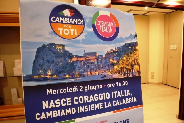 presentazione coraggio italia reggio calabria