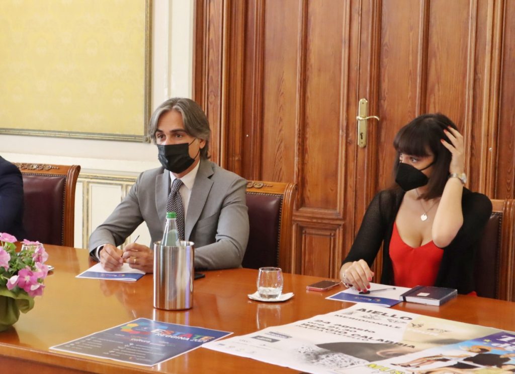 Reggio Calabria: lunedì a Palazzo San Giorgio la presentazione del calendario dell’Estate Reggina. Ad illustrare il ricco programma di iniziative il sindaco Giuseppe Falcomatà