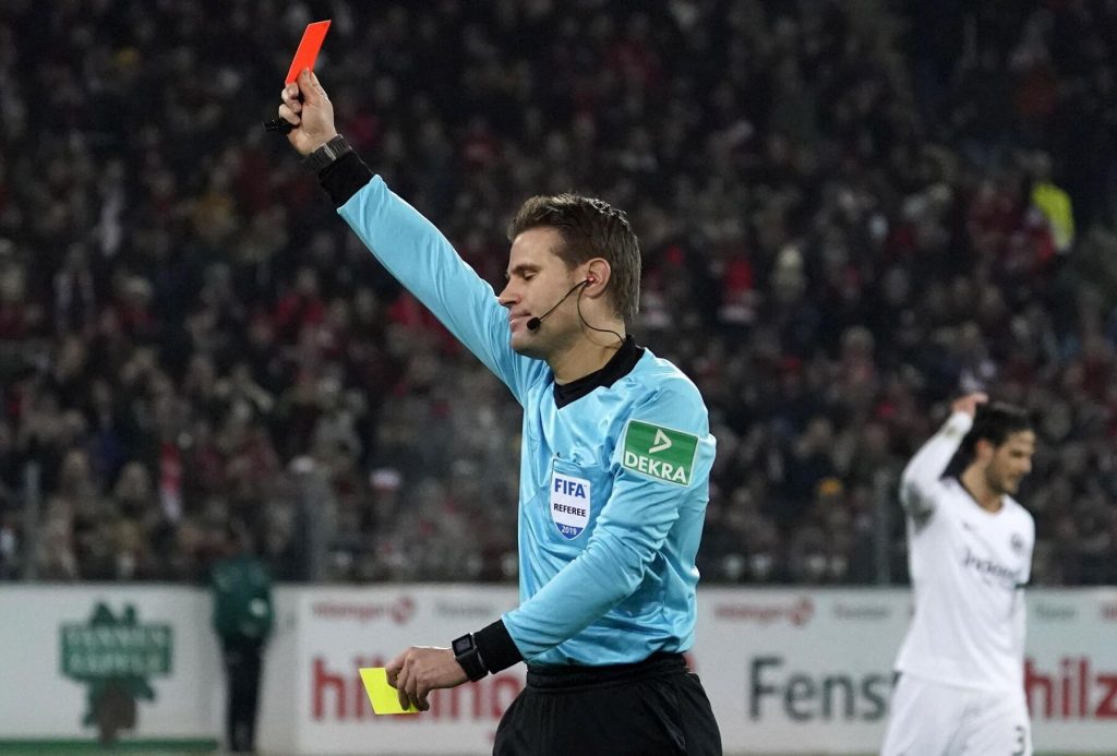 Arbitro Felix Brych