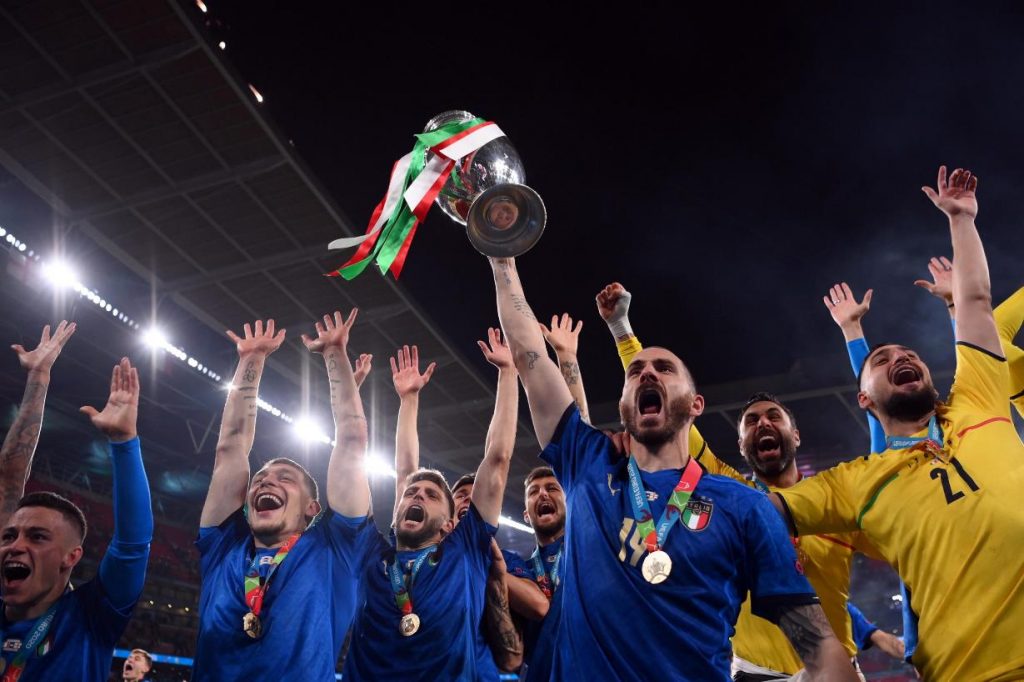 Festa italia in campo al termine della finale