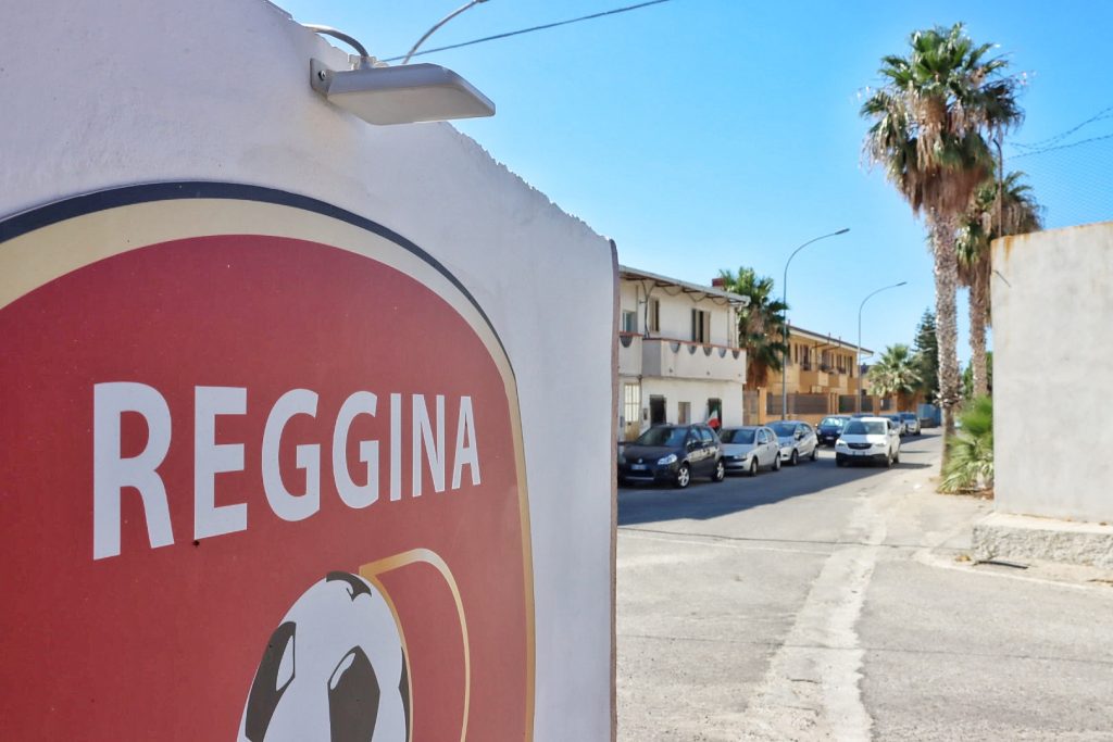 I calciatori della Reggina arrivano al Sant'Agata (1)