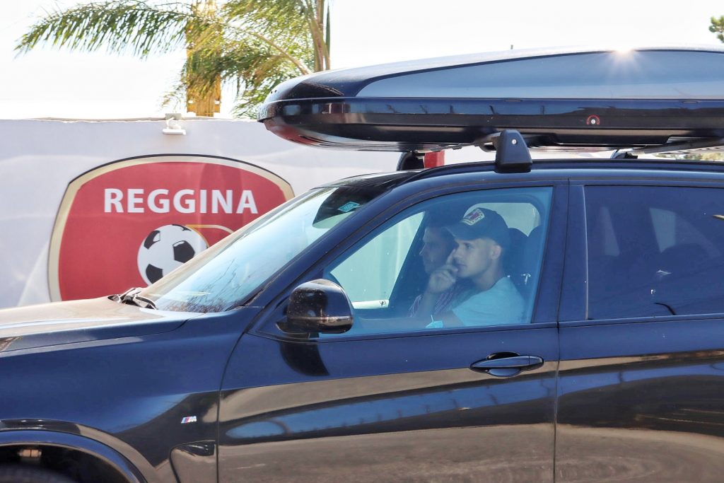 I calciatori della Reggina arrivano al Sant'Agata: Situm