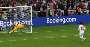 Il rigore parato da Donnarumma