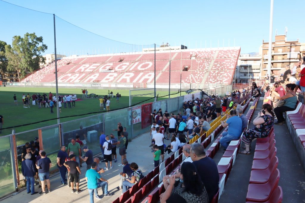 Presentazione libro Carminello Curva Reggina tifosi stadio Granillo