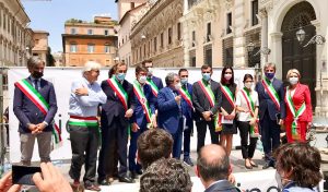 Protesta sindaci a roma