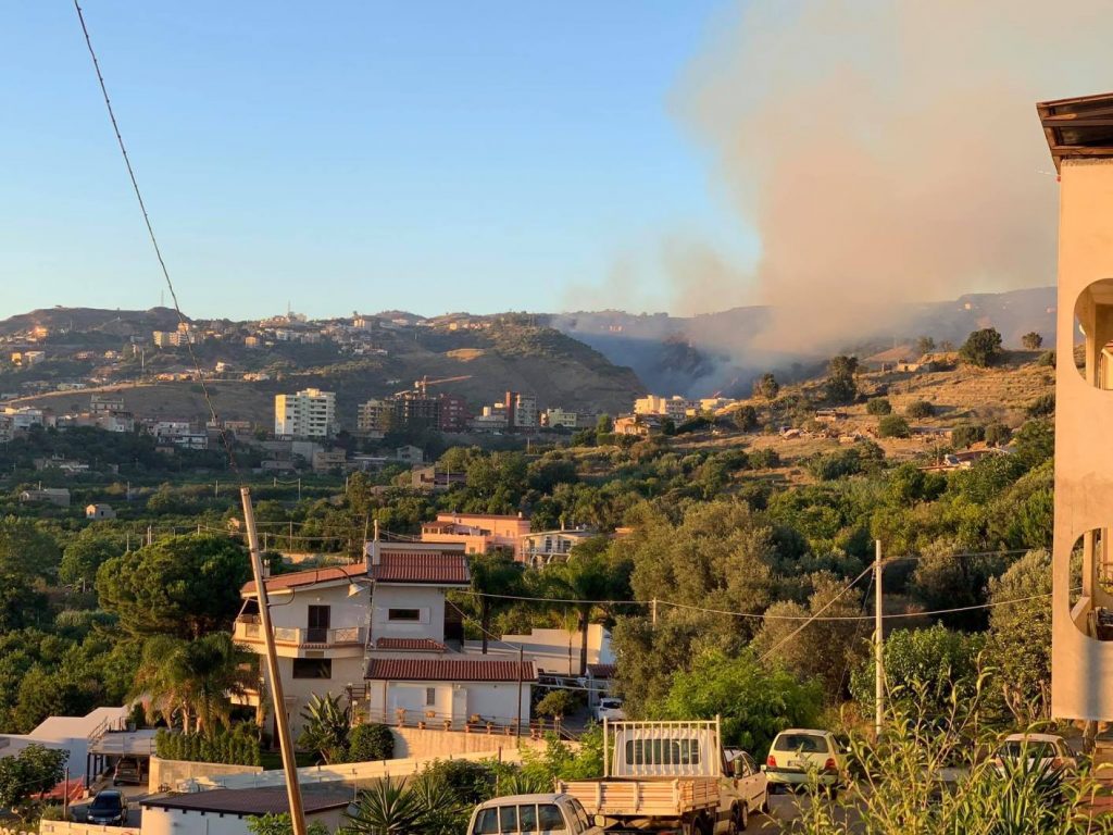 incendio reggio calabria