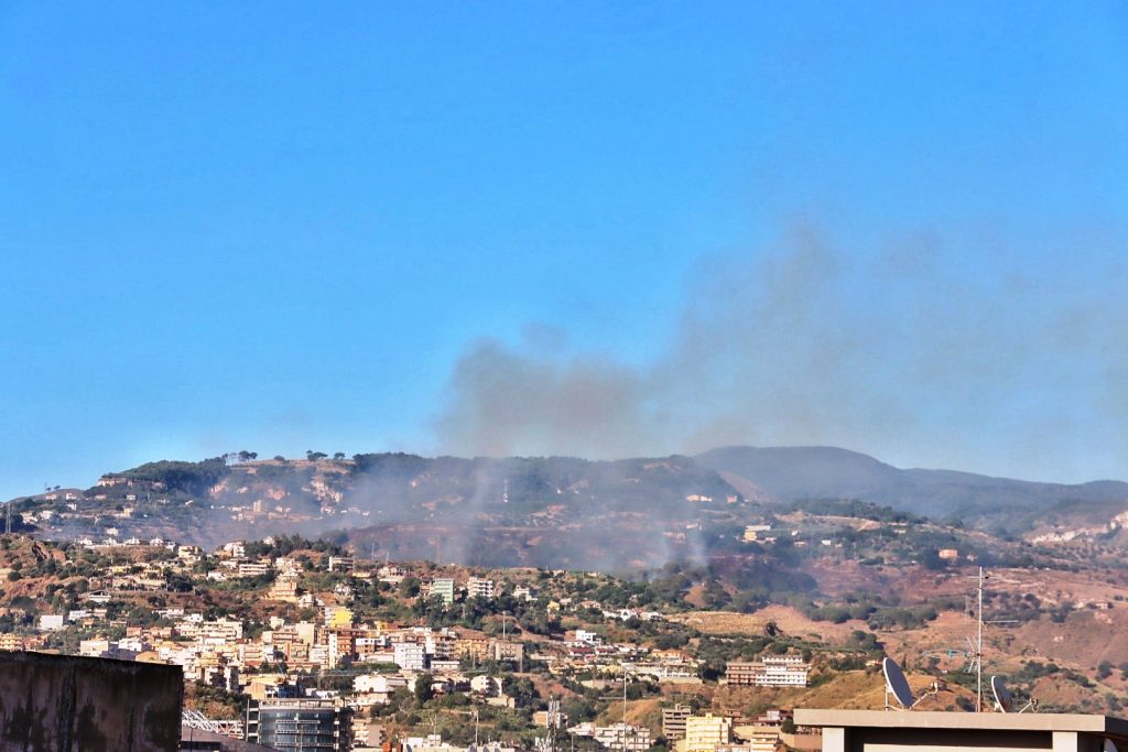 incendio reggio calabria