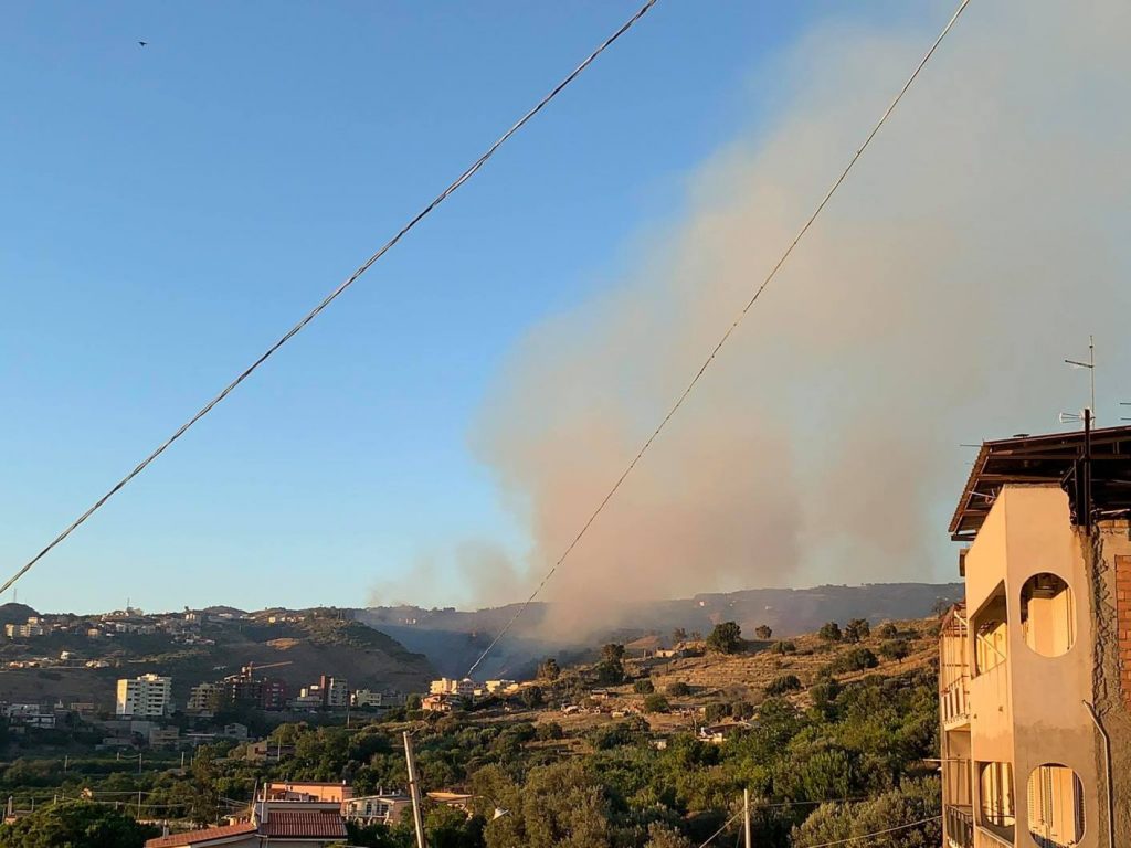incendio reggio calabria