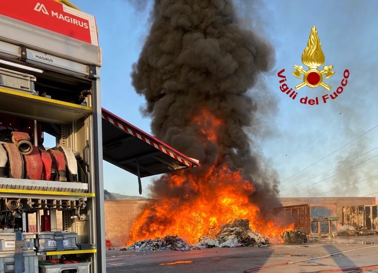 incendio torrenova messina