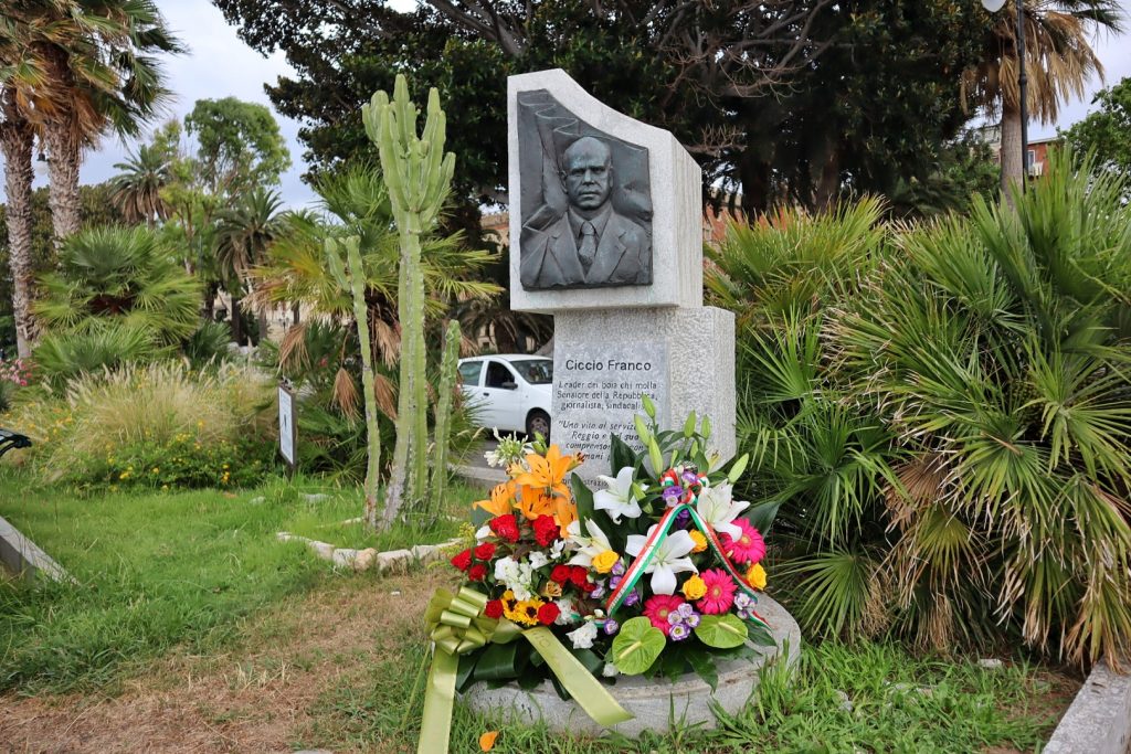 omaggio alla stele di ciccio franco (3)