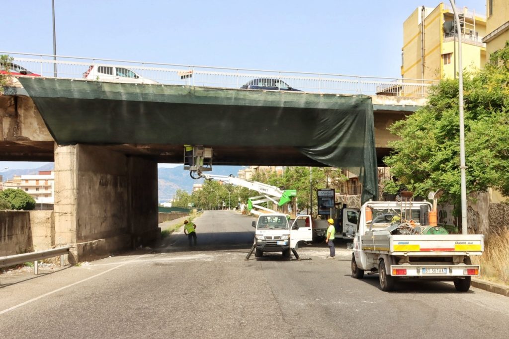 ponte sant'anna caduta calcinacci