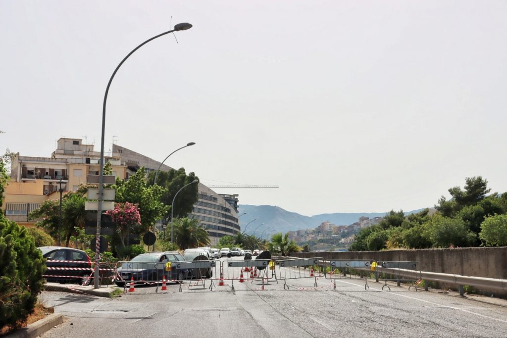 ponte sant'anna caduta calcinacci
