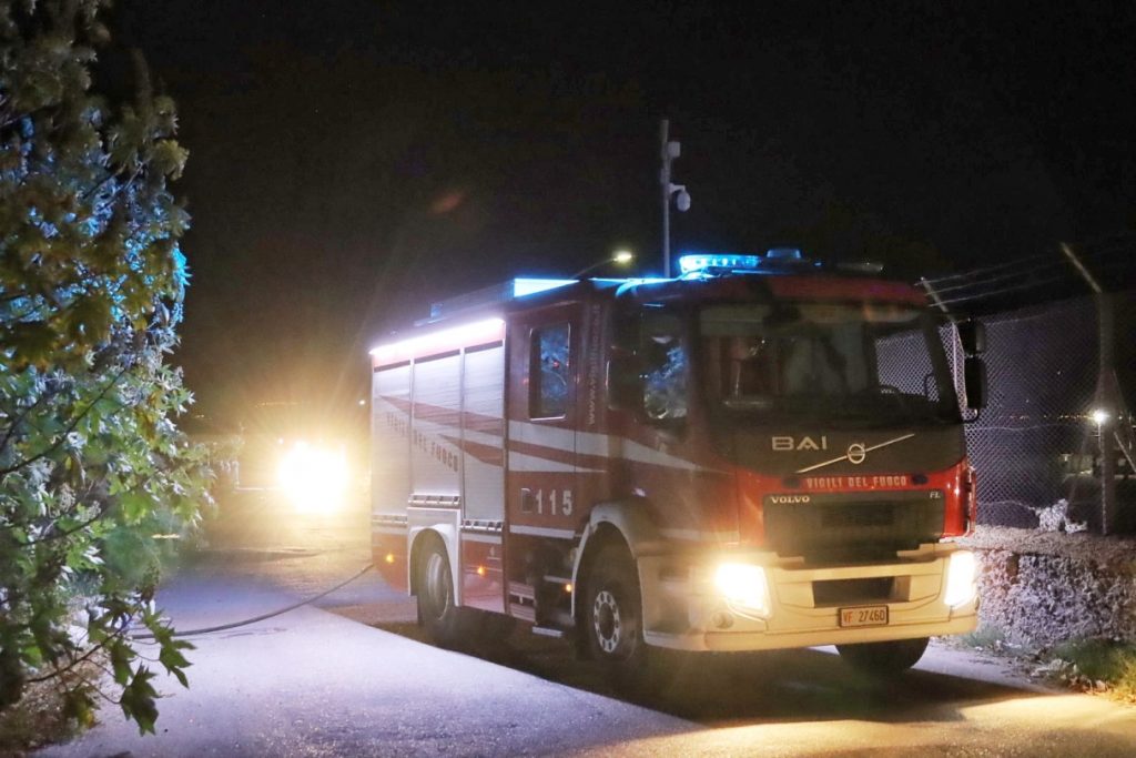 vigili del fuoco di sera