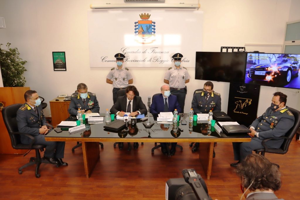 Conferenza stampa operazione Inter Nos