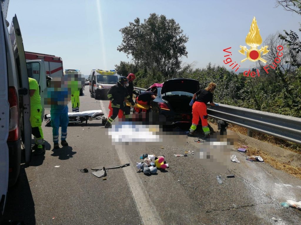 Incidente a Cassano allo Jonio Calabria (1)