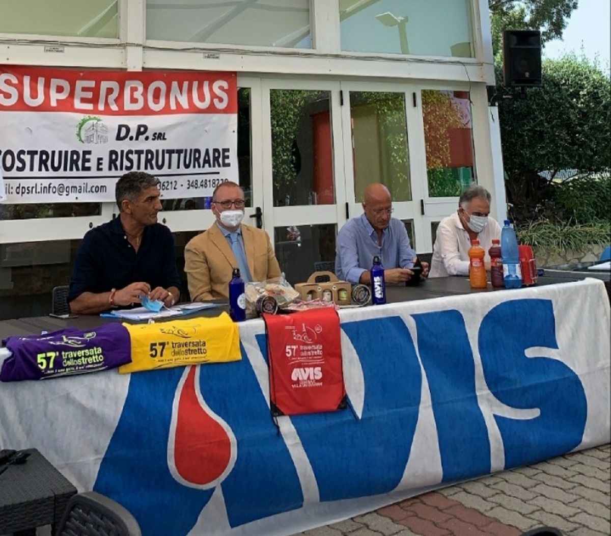Presentazione traversata stretto (1)