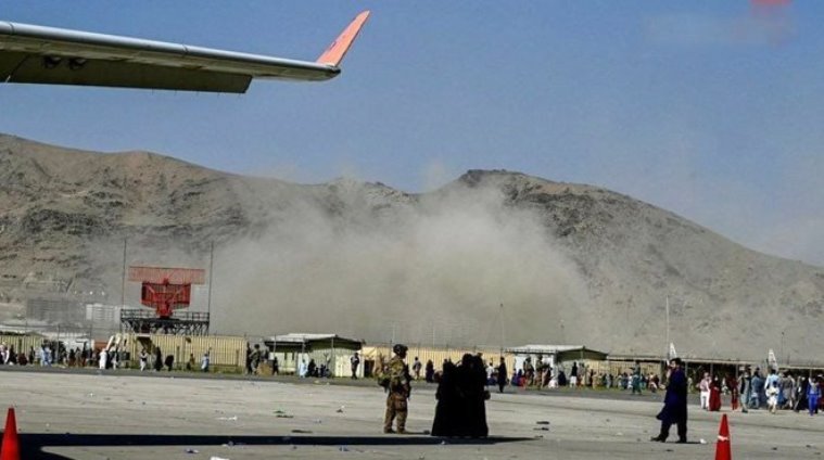 attentato aeroporto kabul