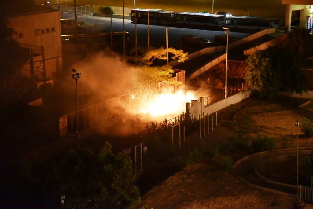 incendio rifiuti largo botteghelle