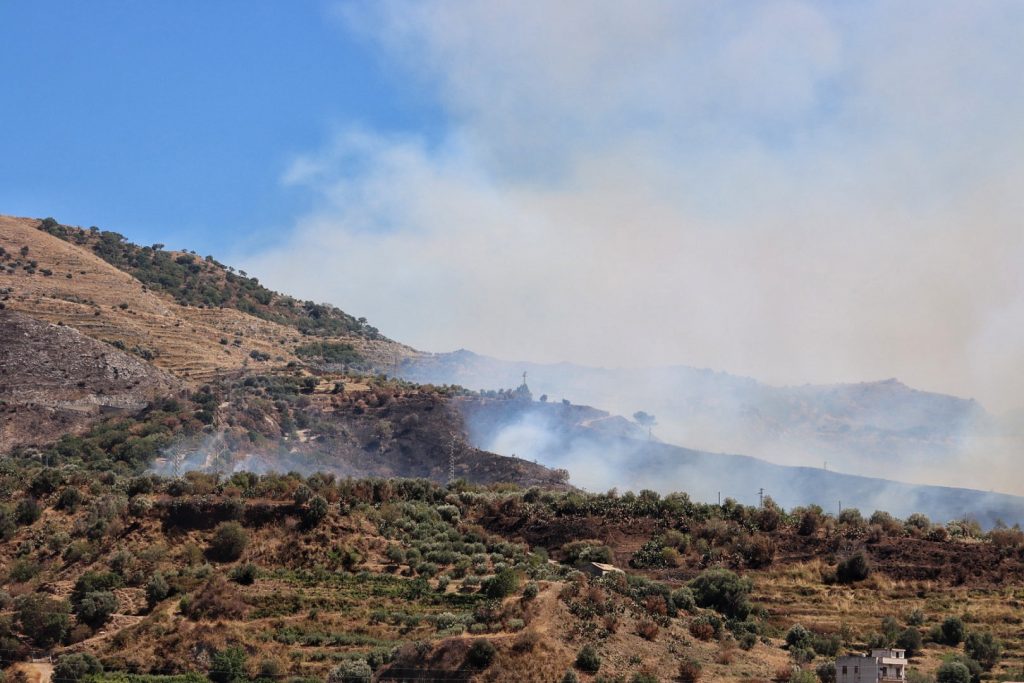 incendio trapezi reggio calabria
