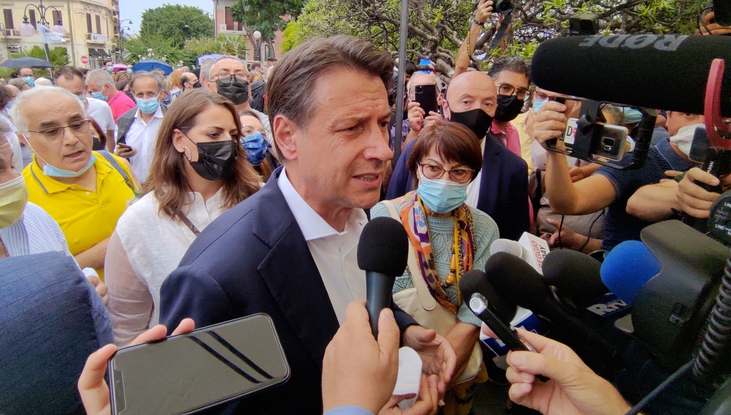Giuseppe Conte a Piazza De Nava Reggio Calabria