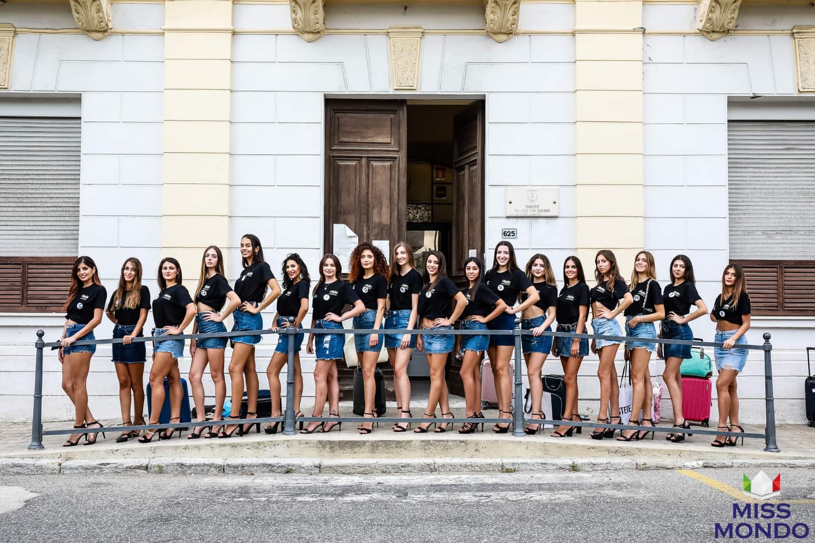 Miss Mondo a Villa San Giovanni (1)