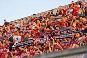 Reggina-Frosinone tifosi curva sud stadio granillo