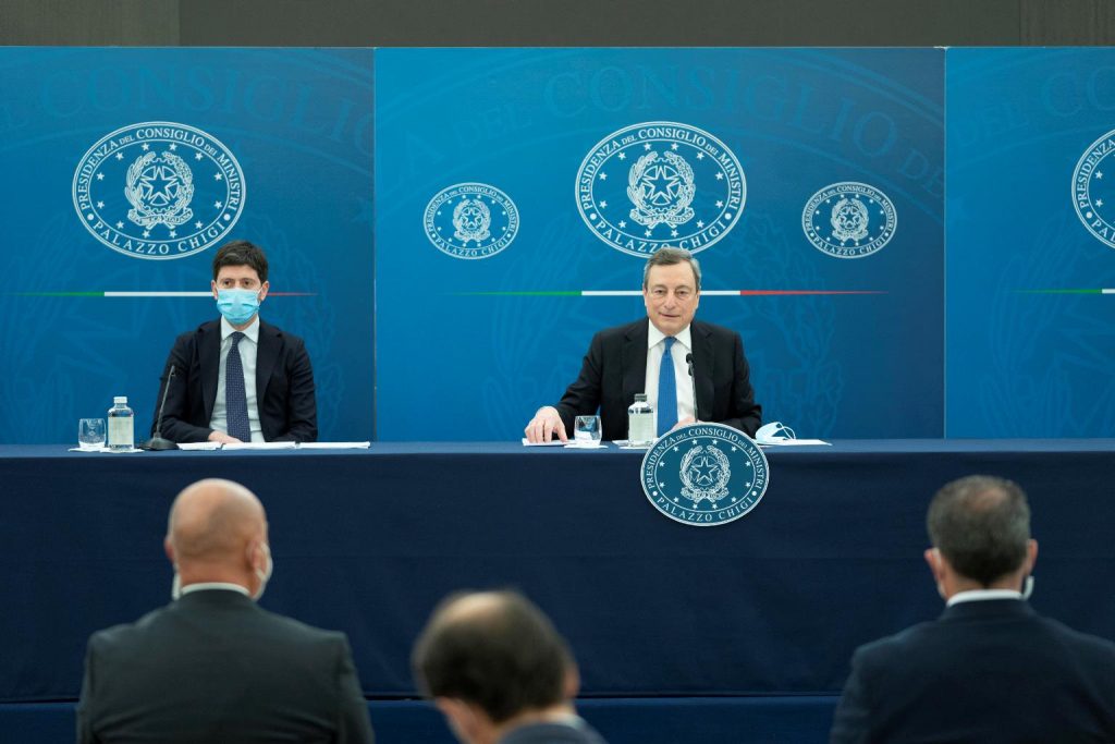 CONF STAMPA PRES DRAGHI