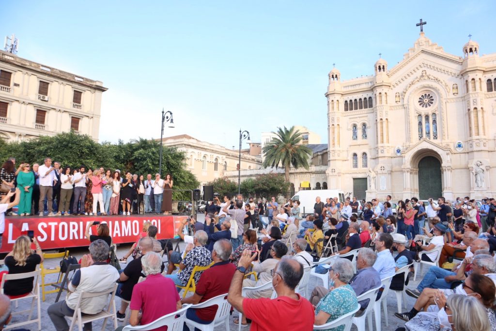 Iniziativa De Magistris Piazza Duomo
