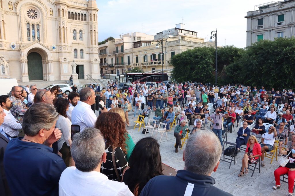 Iniziativa De Magistris Piazza Duomo