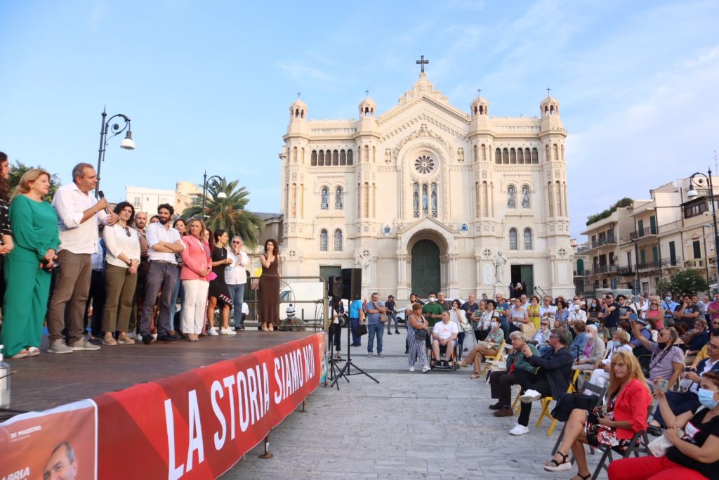Iniziativa De Magistris Piazza Duomo